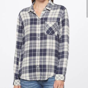Market and Spruce Amelia Cozy Flannel Plaid Top navy stitch fix NWT in packaging
